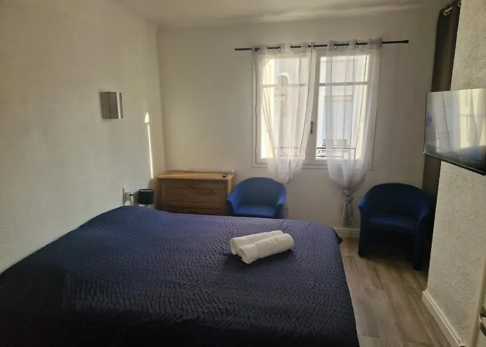 Apartment Avec Terrasse Laurent De La Salanque
